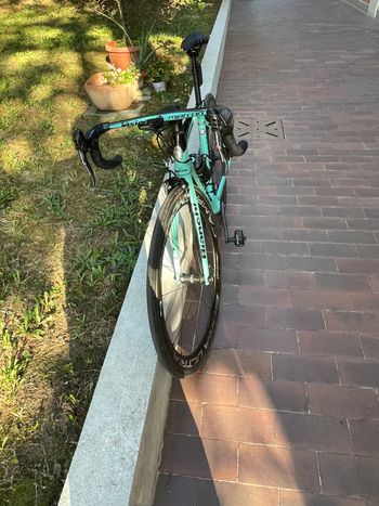 Used Bianchi Oltre xr4 Bianchi Oltre XR4 2018 Road & Gravel, White — image 5 of 6