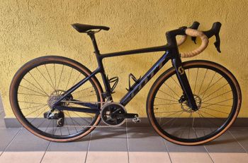 Scott, Addict 10 2022