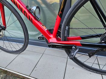 Used Canyon Ultimate CF SL 7 2024 2024 Road & Gravel, Rot — image 4 of 11