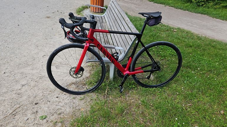 Used Canyon Ultimate CF SL 7 2024 2024 Road & Gravel, Rot — image 11 of 11