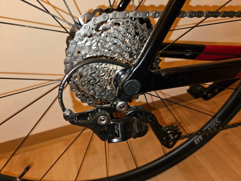 Used Canyon Ultimate CF SL 7 2024 2024 Road & Gravel, Rot — image 6 of 11