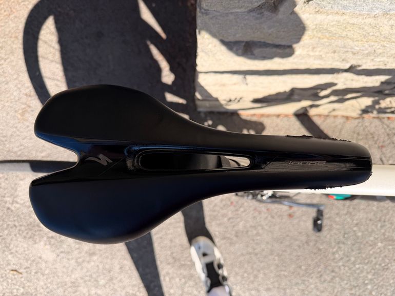 Used Specialized Tarmac Expert Disc Race 2016 2016 Road & Gravel — image 8 of 12