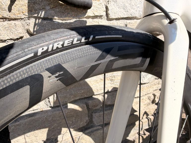 Used Specialized Tarmac Expert Disc Race 2016 2016 Road & Gravel — image 4 of 12