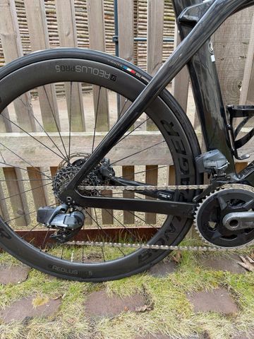 Trek Madone SRAM Force eTap AXS 2020 Road & Gravel usato, Nero — immagine 3 di 8