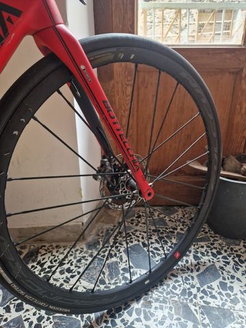 Bottecchia Emme Shimano Ultegra 2021 Road & Gravel usato, Rosso — immagine 2 di 3