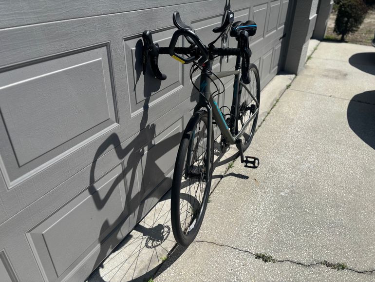 Used Specialized Diverge SRAM Rival 2022 Road & Gravel, Green — image 3 of 8