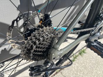 Used Specialized Diverge SRAM Rival 2022 Road & Gravel, Green — image 8 of 8