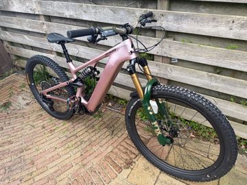 Used Specialized Turbo Levo Sram Eagle Transmission X0 2025 Mountainbike, Light Gray — image 6 of 9