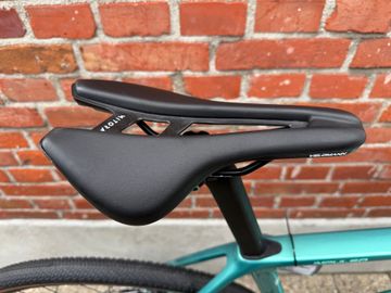 Used Bianchi Impulso Shimano GRX 2026 Road & Gravel, Green — image 9 of 15
