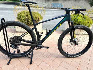 Tweedehands Scott Scale RC World Cup 2024 2024 Mountainbike — afbeelding 1 van 10
