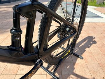 Used BMC Fourstroke SRAM XX1 2019 Mountainbike, Black — image 6 of 9