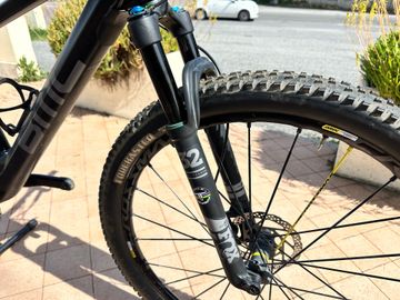 Used BMC Fourstroke SRAM XX1 2019 Mountainbike, Black — image 7 of 9