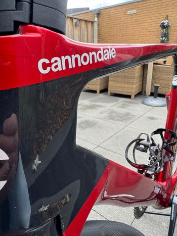 Used Cannondale Cannondale SystemSix Aero Racefiets 2023 Road & Gravel, Rot — image 3 of 23