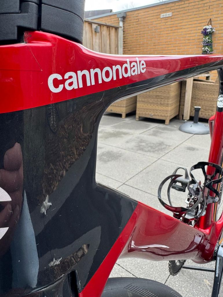 Used Cannondale Cannondale SystemSix Aero Racefiets 2023 Road & Gravel, Rot — image 3 of 23
