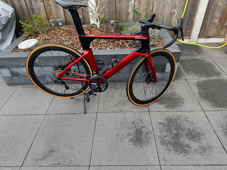Used Cannondale Cannondale SystemSix Aero Racefiets 2023 Road & Gravel, Rot — image 14 of 23