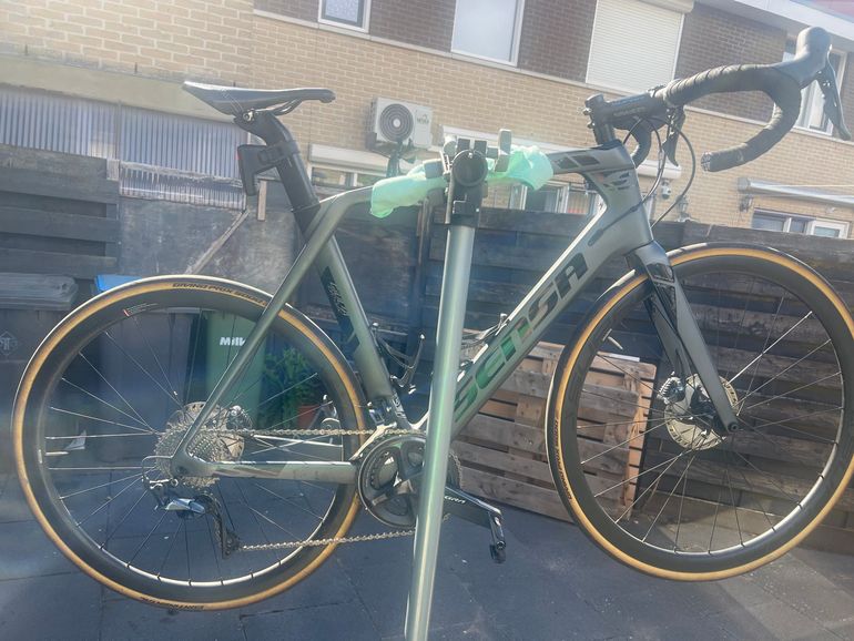Used Sensa Giulia Evo Disc Ultegra Carbon 2021 2021 Road & Gravel — image 1 of 5