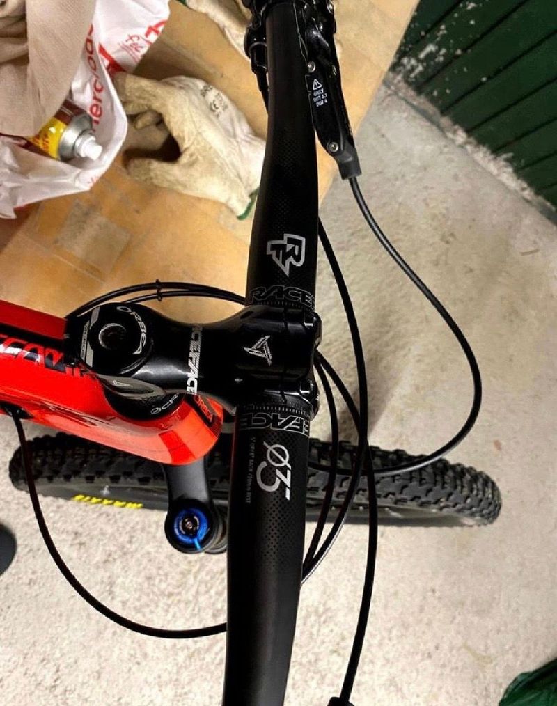 Gebrauchtes Orbea OCCAM TR M10 2019 2019 Mountainbike, Rot, 29 — Bild 4 von 5