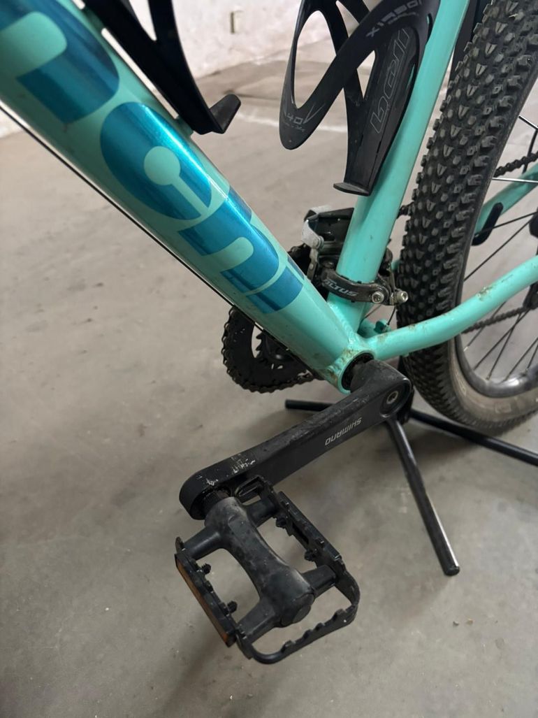 Used Bianchi Duel Shimano Alivio 2022 Mountainbike, Blue — image 4 of 4