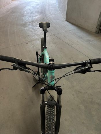 Used Bianchi Duel Shimano Alivio 2022 Mountainbike, Blue — image 3 of 4