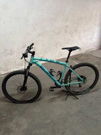Used Bianchi Duel Shimano Alivio 2022 Mountainbike, Blue — image 2 of 4
