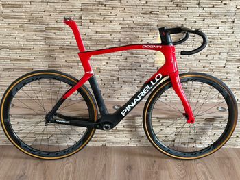 Pinarello, DOGMA F DURA ACE Di2 Disc 2022 Frameset
