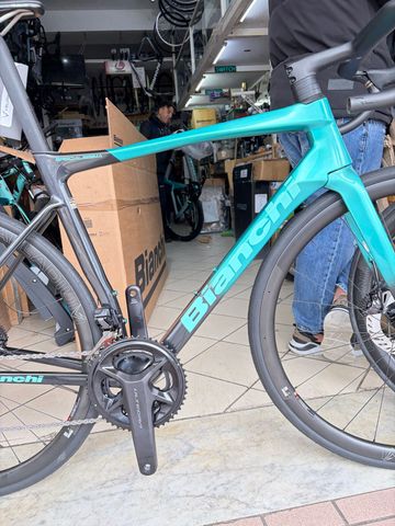 Použité Bianchi Specialissima COMP RIVAL AXS E1 2026 2026 Road & Gravel — obrázek 2 z 8