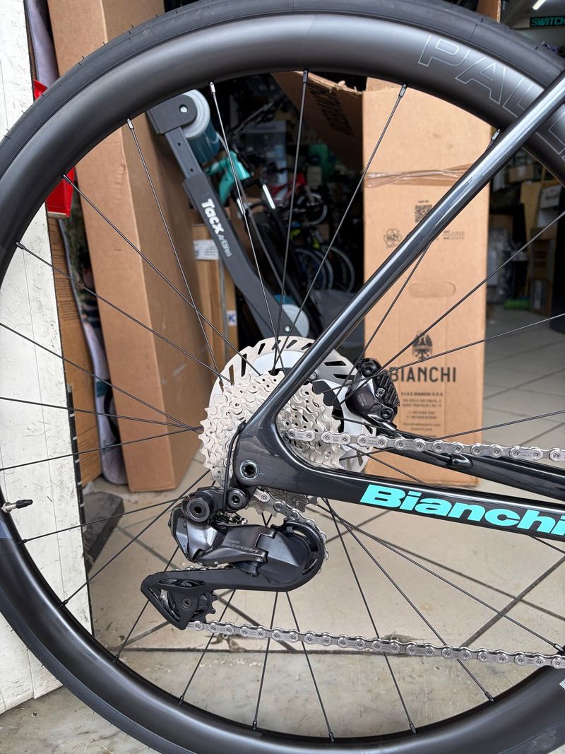 Použité Bianchi Specialissima COMP RIVAL AXS E1 2026 2026 Road & Gravel — obrázek 7 z 8