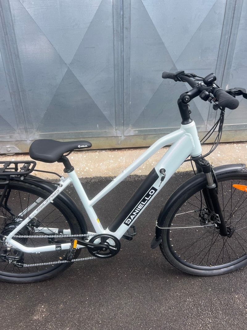 Used Daniello Custom Shimano Altus 2026 Urban & Touring