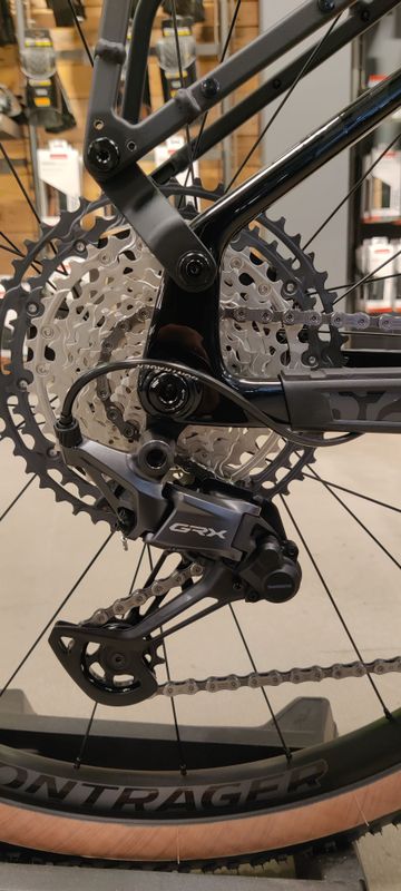 Tweedehands Trek CheckOUT SL 5 2026 2026 Road & Gravel — afbeelding 4 van 5