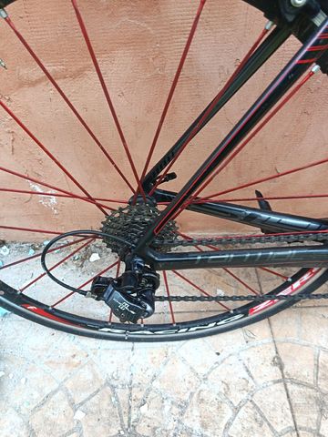 Used Specialiced Custom Campagnolo Chorus 2014 Road & Gravel, Black — image 4 of 6