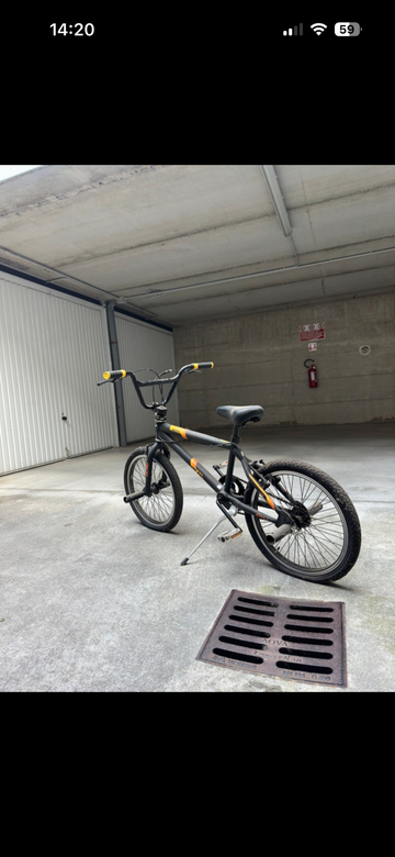 Used DECATHLON Custom 2015 Youth, Black — image 2 of 5