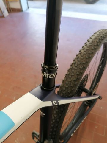 Canyon Exceed CF 6.0 2021 Mountainbike usato, Blu — immagine 6 di 8