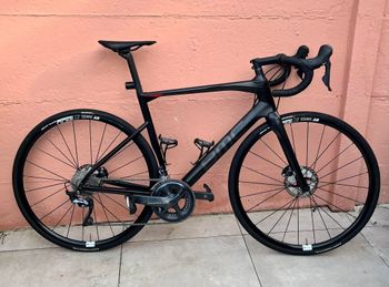 Used BMC Roadmachine 02 TWO 2018 2018 Road & Gravel, Black — image 1 of 18