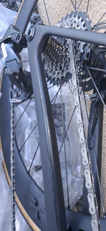 Used Trek Madone SLR 7 AXS Gen 8 2025 2025 Road & Gravel, Black — image 10 of 10