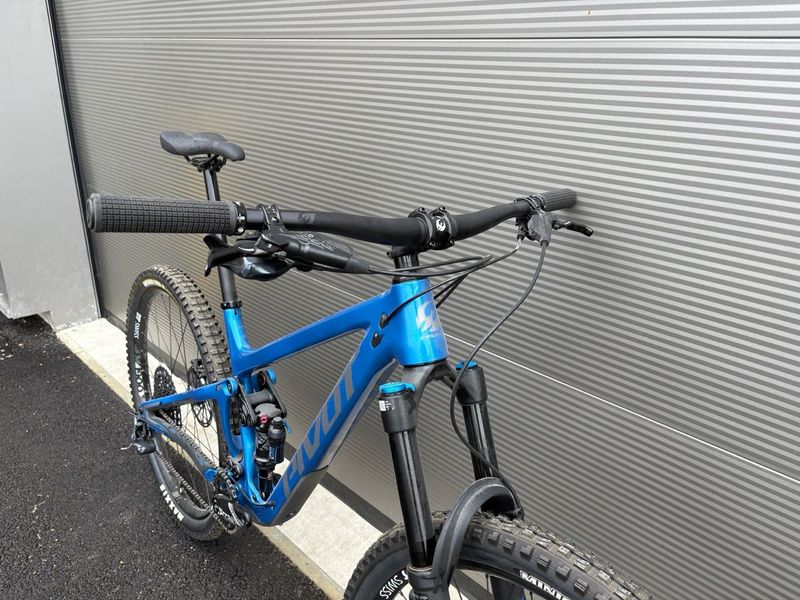 Używany Pivot Switchblade Ride XO1 2023 Mountainbike — zdjęcie 6 z 8