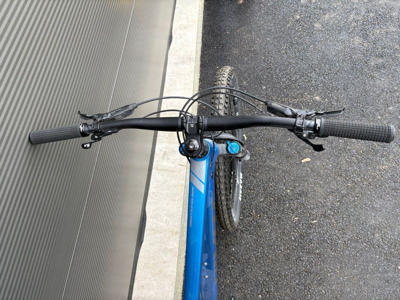 Używany Pivot Switchblade Ride XO1 2023 Mountainbike — zdjęcie 5 z 8