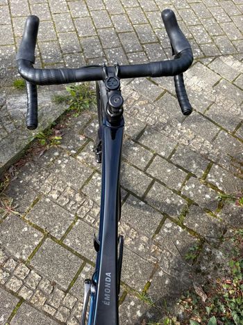 Used Trek Émonda SL 7 2022 2022 Road & Gravel, Blue — image 5 of 10