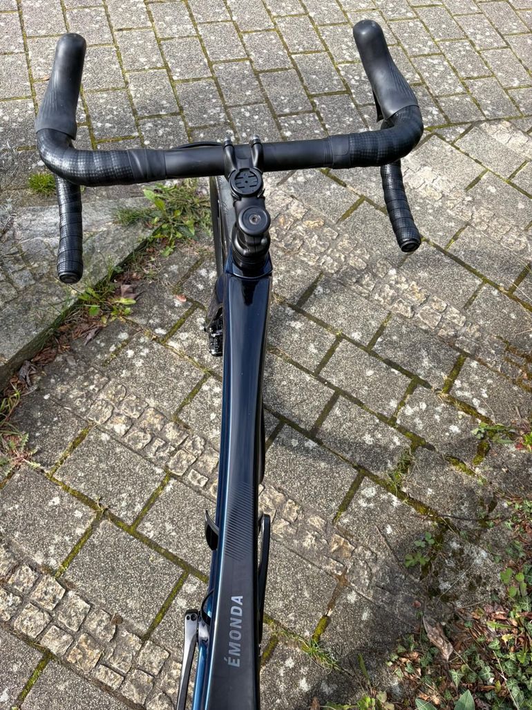 Used Trek Émonda SL 7 2022 2022 Road & Gravel, Blue — image 5 of 10