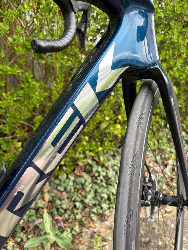 Used Trek Émonda SL 7 2022 2022 Road & Gravel, Blue — image 7 of 10