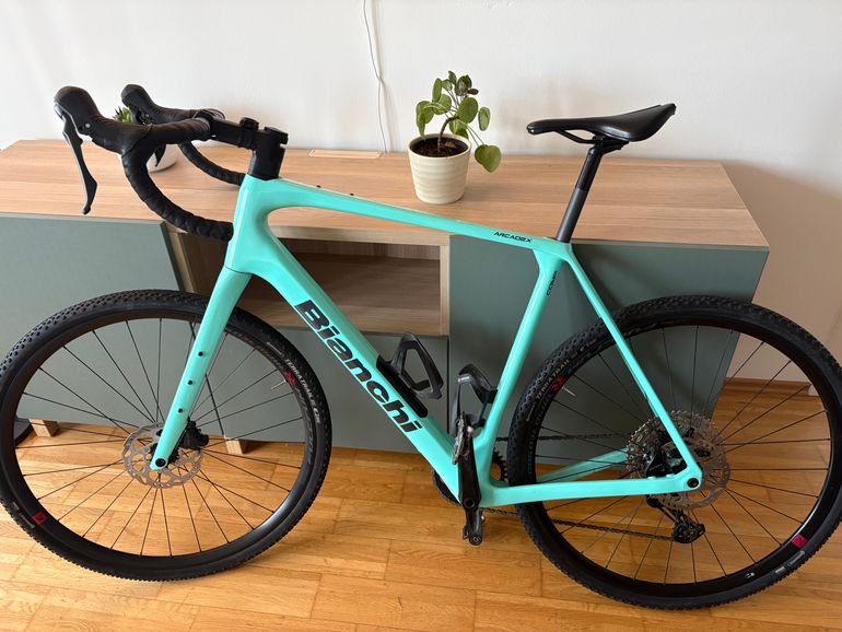 Used Bianchi Arcadex COMP GRX 610/822 disc 2024 2024 Road & Gravel, Blue — image 1 of 9