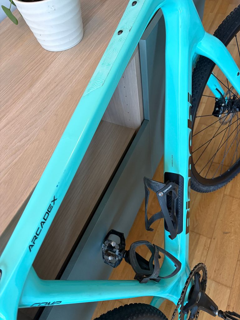 Used Bianchi Arcadex COMP GRX 610/822 disc 2024 2024 Road & Gravel, Blue — image 8 of 9