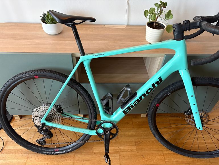 Used Bianchi Arcadex COMP GRX 610/822 disc 2024 2024 Road & Gravel, Blue — image 2 of 9