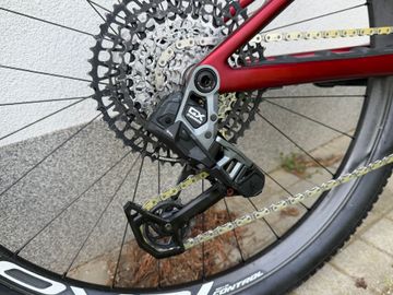 Used Specialized Epic 8 Expert 2025 2025 Mountainbike, Red, 29 — image 3 of 4