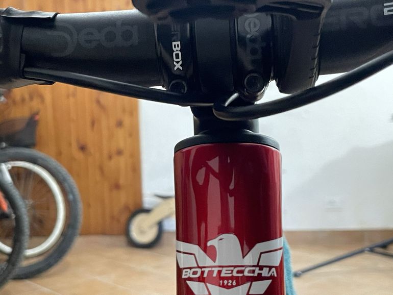 Used Bottecchia Bottecchia Custom Shimano 105 Di2 2023 Road & Gravel, Red — image 10 of 11
