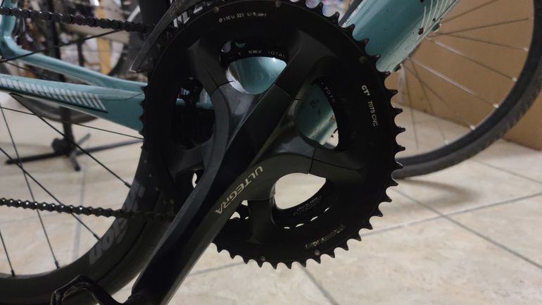 Used Bianchi Intenso Ultegra 2017 Road & Gravel, Blue — image 4 of 5