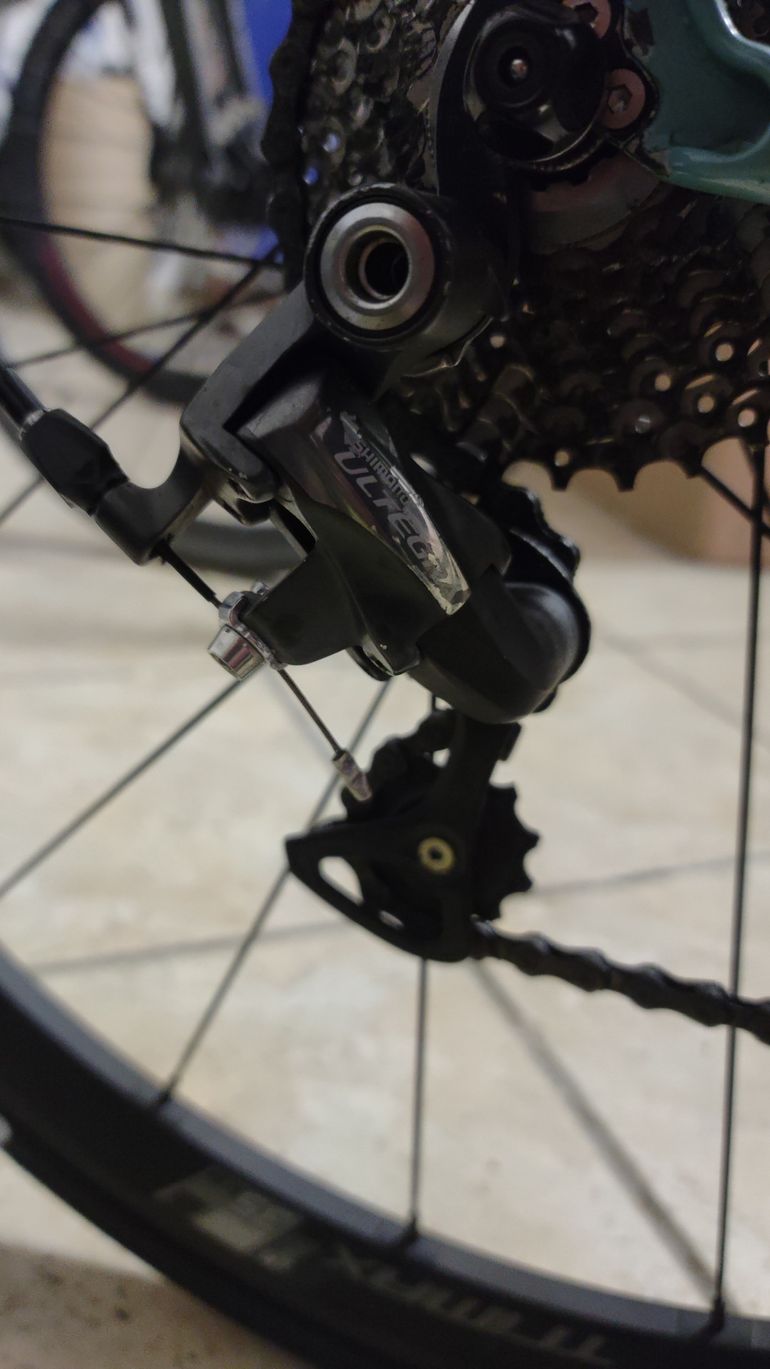 Used Bianchi Intenso Ultegra 2017 Road & Gravel, Blue — image 5 of 5