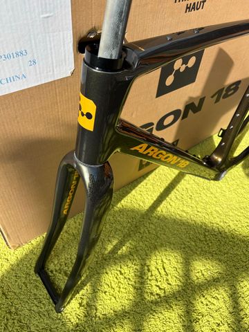 Used Argon 18 Dark Matter Frameset 2025 Road & Gravel, Green — image 7 of 11