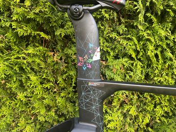 Factor HANZO Frameset Premium 2024 Frameset 2024 Road & Gravel usato, Nero — immagine 4 di 17