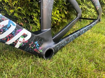 Factor HANZO Frameset Premium 2024 Frameset 2024 Road & Gravel usato, Nero — immagine 14 di 17