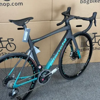 Used Bianchi Specialissima RC Sram Red eTap AXS 2024 2024 Road & Gravel, Black — image 4 of 11